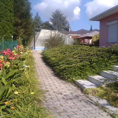 Apartmán Feszek Apartmanhaz *