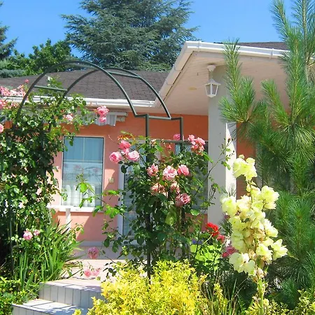 Feszek Apartmanhaz Daire *
