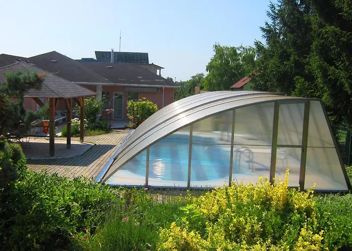 Feszek Apartmanhaz